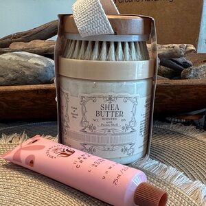 Shea Butter Scented Body Cream and Brush Set